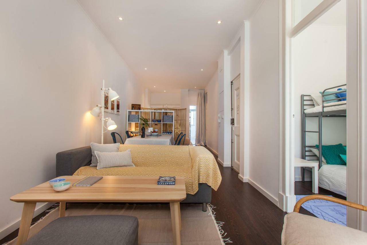 Typical Light Filled Graca Apt W Ac, By Timecooler Lisbon Luaran gambar