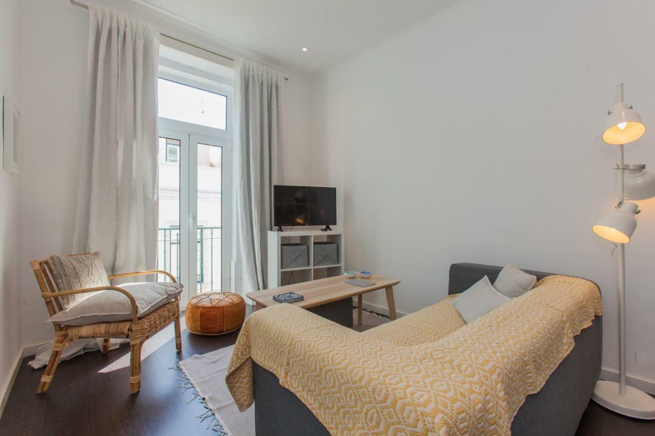 Typical Light Filled Graca Apt W Ac, By Timecooler Lisbon Luaran gambar